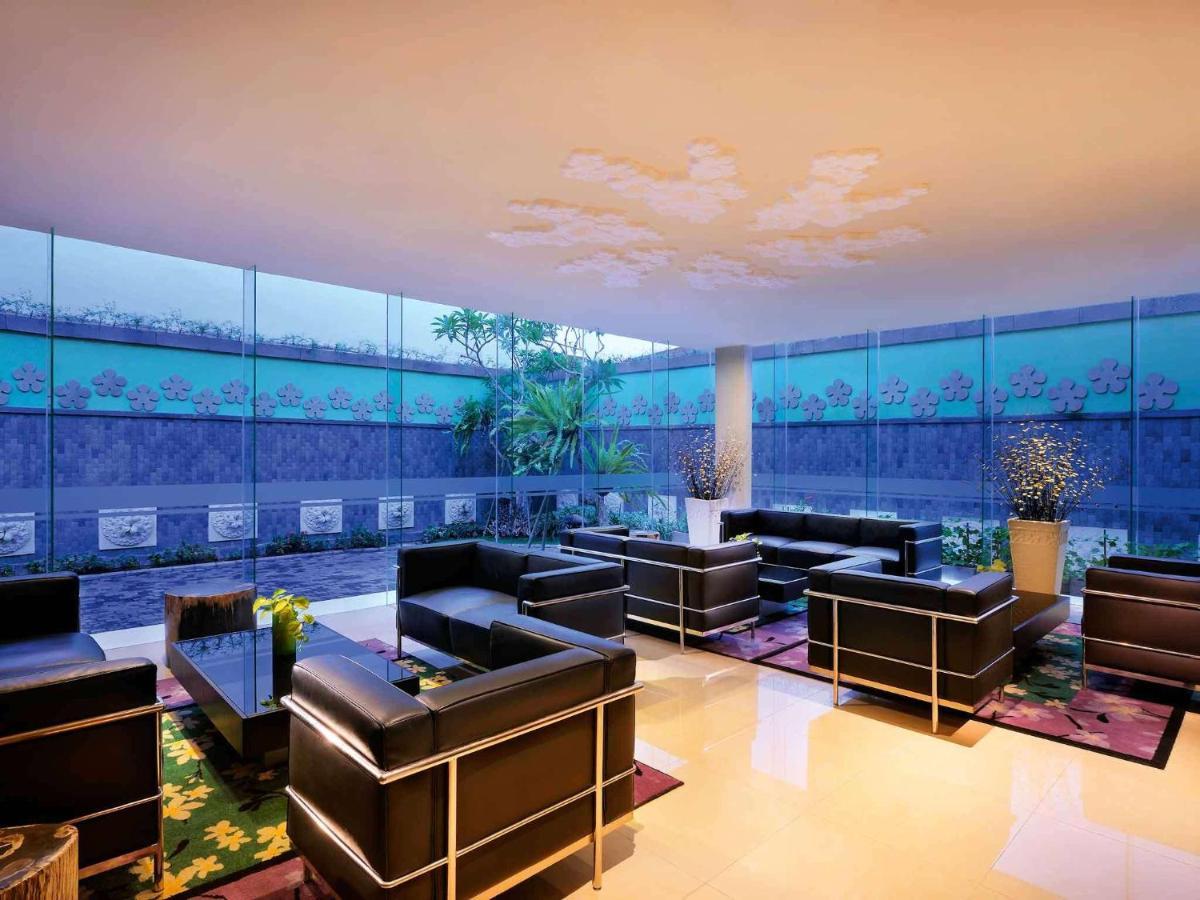 Hotel Ibis Styles Bali Denpasar Exterior foto